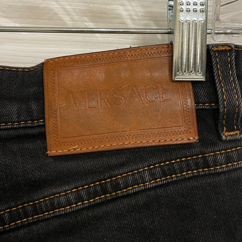 VERSACE Jeans - Picture 7 of 16